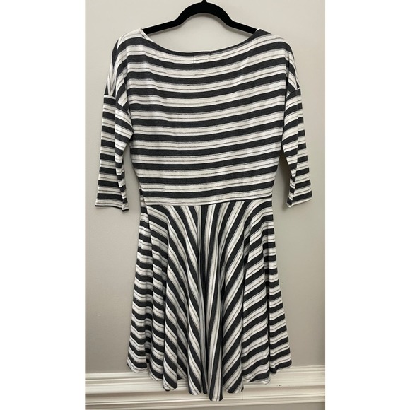 Anthropologie Black and White Striped Long Sleeve Dress - Picture 4 of 4